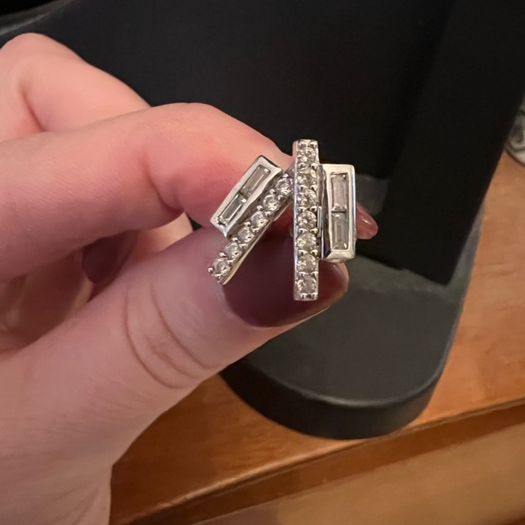 Silver and diamond stud earrings - Picture 2 of 3